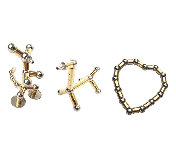 Magnetisk penna i silver med kulor