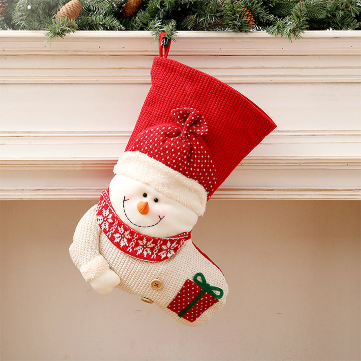Stickad julstrumpa med tomte
