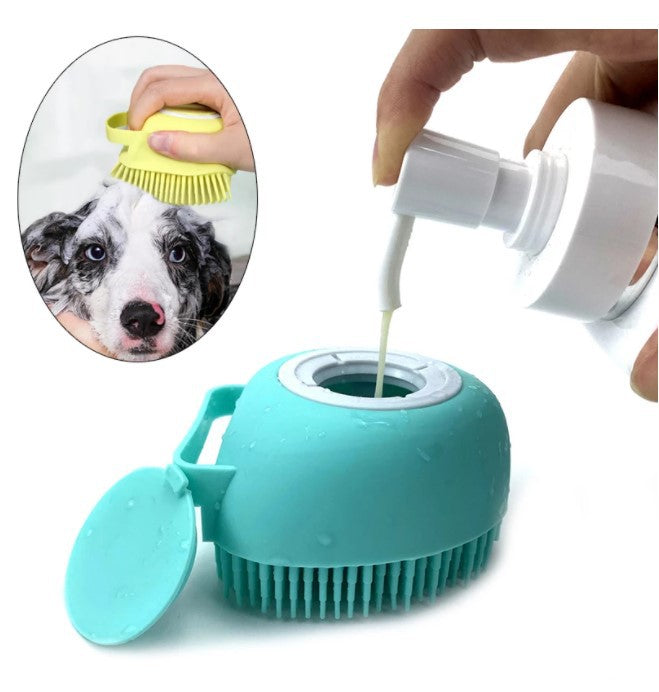 Silikonborste med schampobehållare för hund
