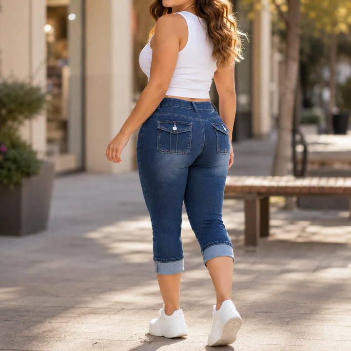 Curvella – Jeans Capri w krągłym kroju, elastiska hur dżins, średni stan, z mankietem
