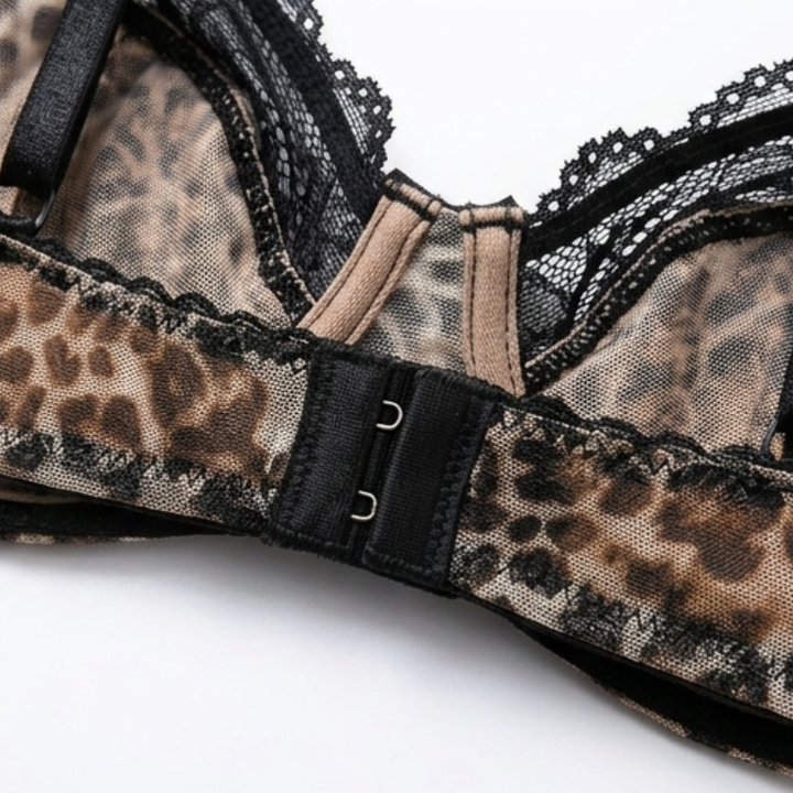 Luxette – Set biustonosza push-up z spets w leopardmönster i majtek
