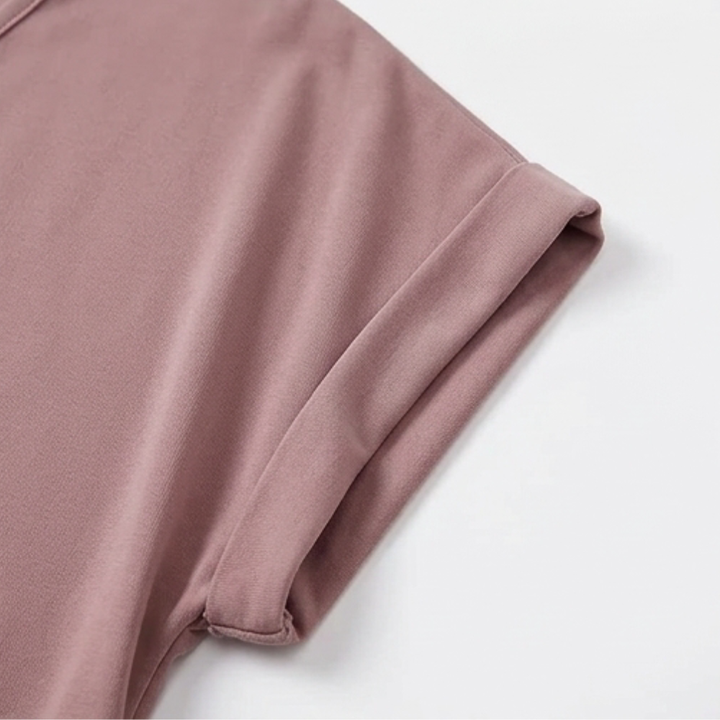 Veluna – Top z urringning w v-ringning i węzłem dla łatwego codziennego stilu