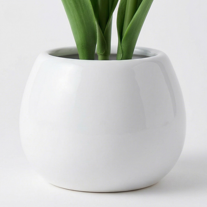 Bloomora – Lampa LED i form av tulipana z ceramiczną wazonem