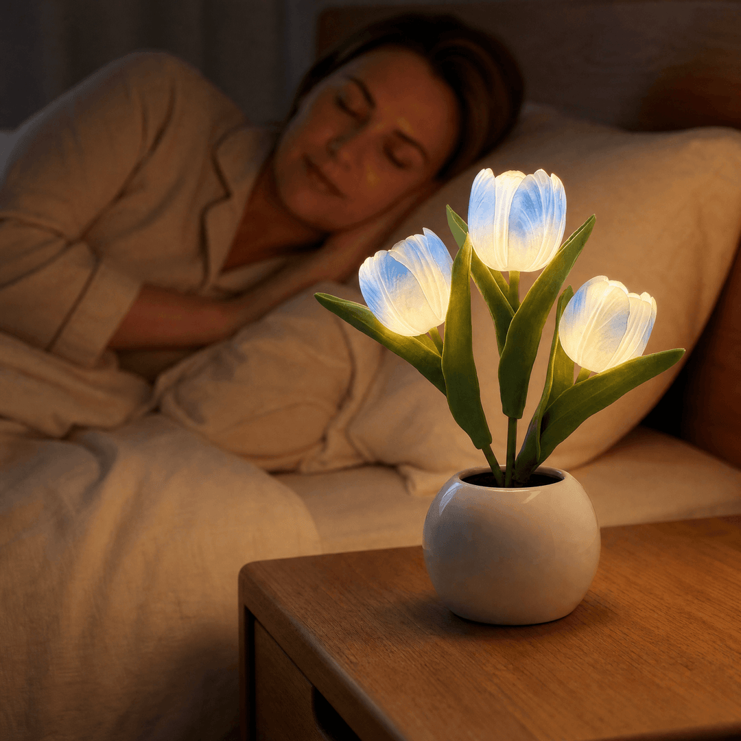 Bloomora – Lampa LED i form av tulipana z ceramiczną wazonem