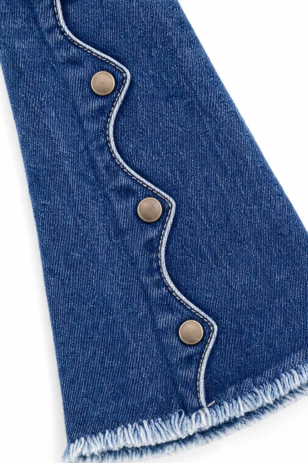 Flarelynn – Jeans z falbaniastymi knappar i surowym finish