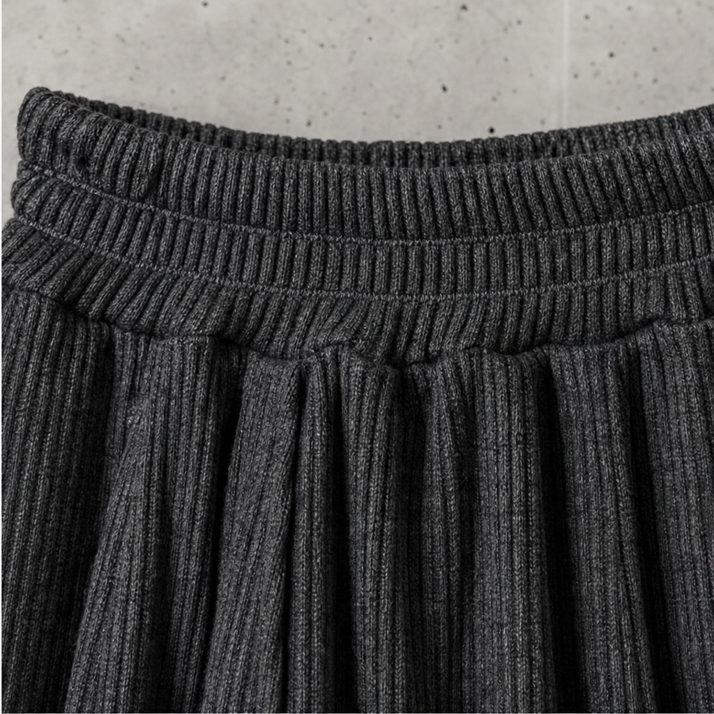 Pinstripe Poise – Set z Drapowanym Topem z Hög Urringning i Spodniami i form av Latarni