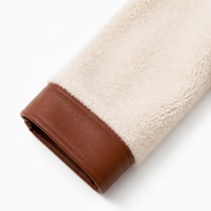 Plushlynn – Puchowy kappa z finish z sztucznej läder