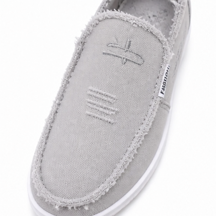 Breeza – Dam Zniszczone Kanvasowe Mokasyny Slip-On z Postrzępionymi Krawędziami