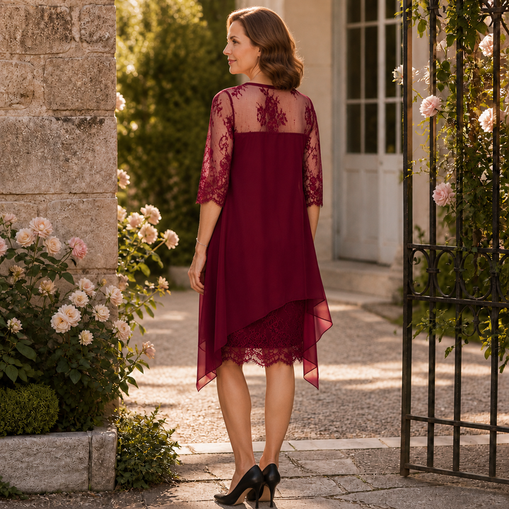 Wearbella – Klänning w stilu koronkowym z asymetrycznym dołem, som verkligen pasuje