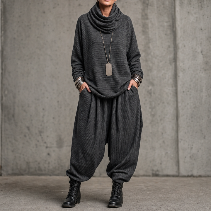 Pinstripe Poise – Set z Drapowanym Topem z Hög Urringning i Spodniami i form av Latarni