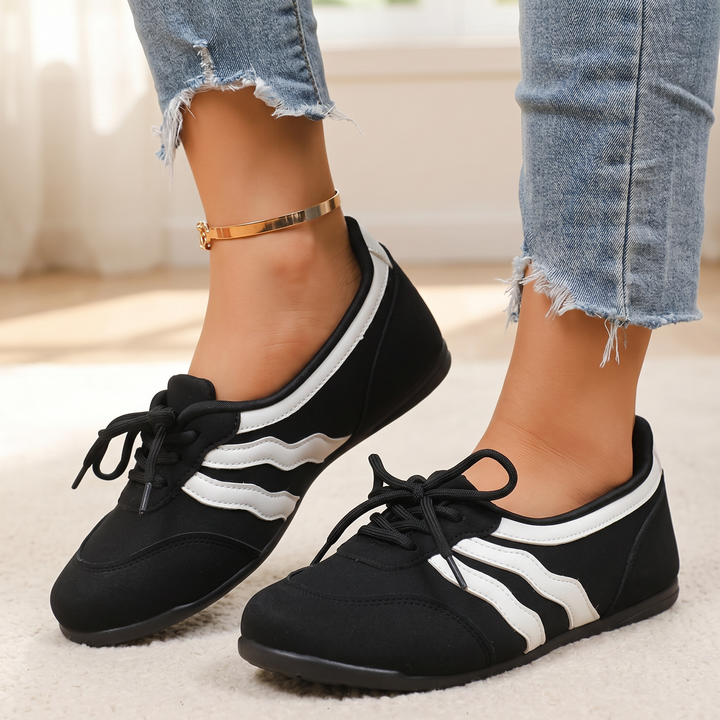 Lunelle – Retro Sneakers på Stopach