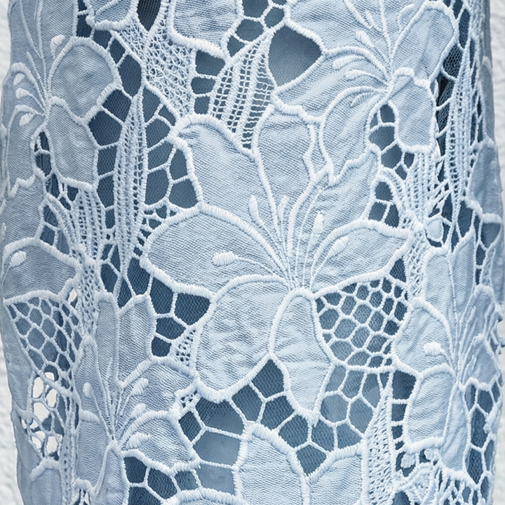 Laceveil – Dam jeans z koronkowymi wstawkami w kwiaty, vida ben