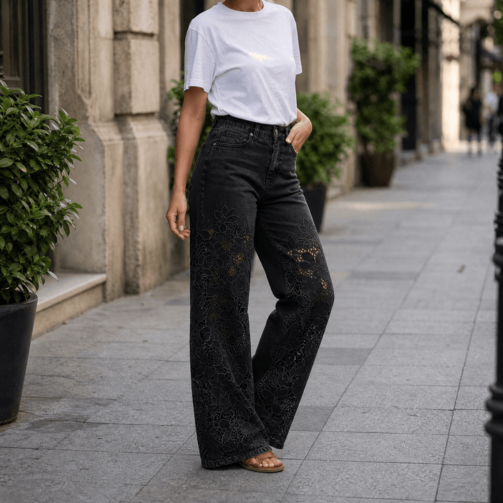 Laceveil – Dam jeans z koronkowymi wstawkami w kwiaty, vida ben