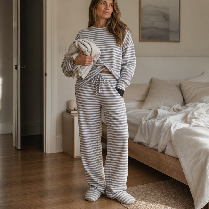 Wearbella – Set z Paskowanym Topem i Spodniami
