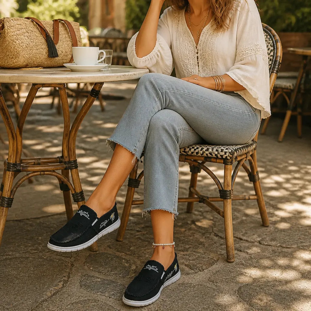 Breeza – Dam Zniszczone Kanvasowe Mokasyny Slip-On z Postrzępionymi Krawędziami