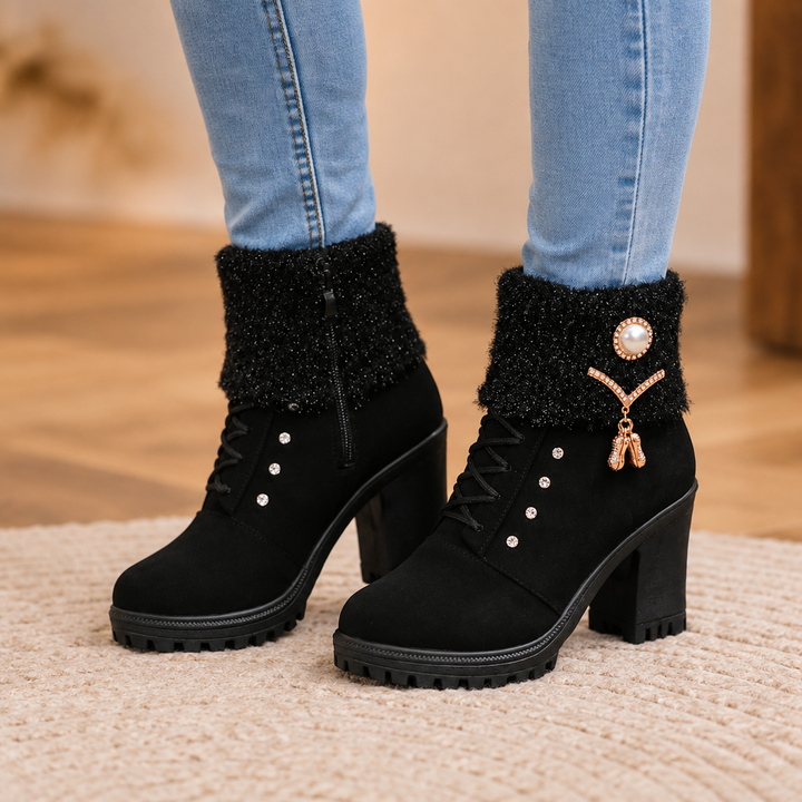 Wearbella – Boots med klack z futrzanym finish i kamieniami