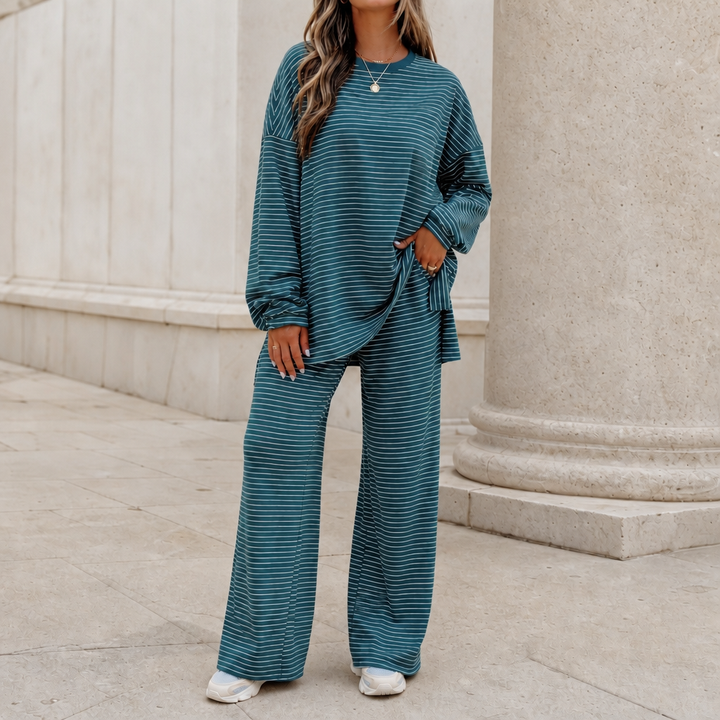 Stripe &amp; Ease – Striped Pullover i Breda Byxor