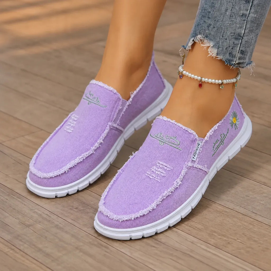 Breeza – Dam Zniszczone Kanvasowe Mokasyny Slip-On z Postrzępionymi Krawędziami