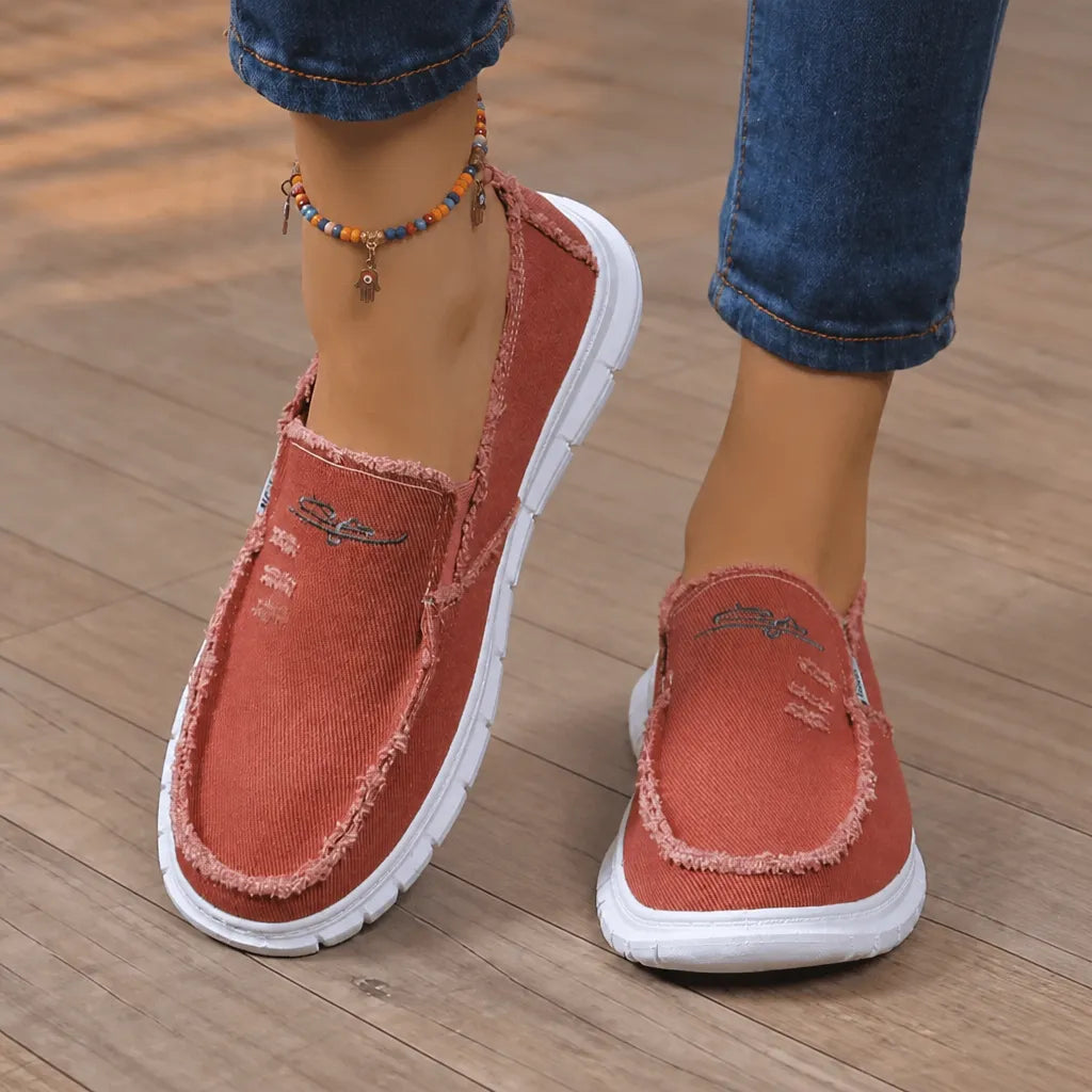 Breeza – Dam Zniszczone Kanvasowe Mokasyny Slip-On z Postrzępionymi Krawędziami